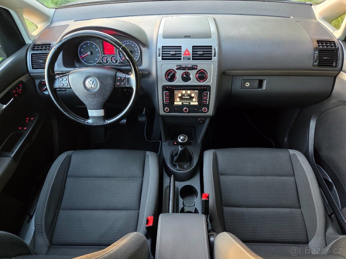 2010 Volkswagen TOURAN - 6