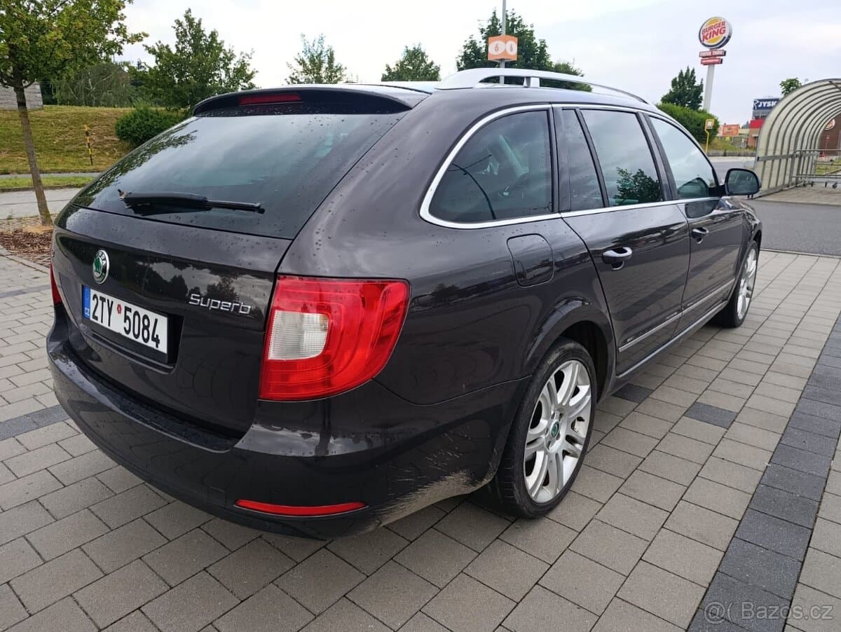2011 Škoda SUPERB - 6