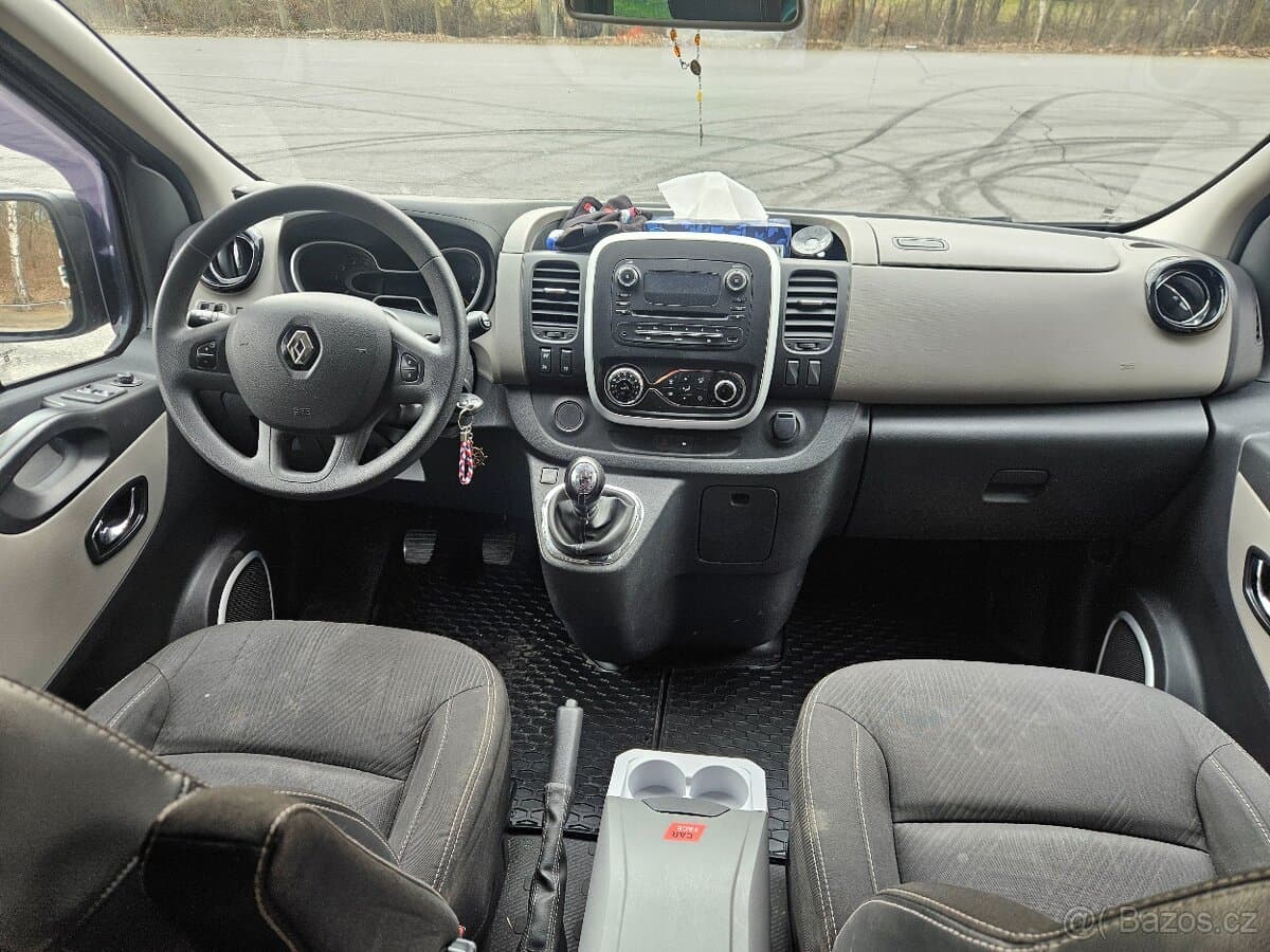 2015 Renault TRAFIC - 6