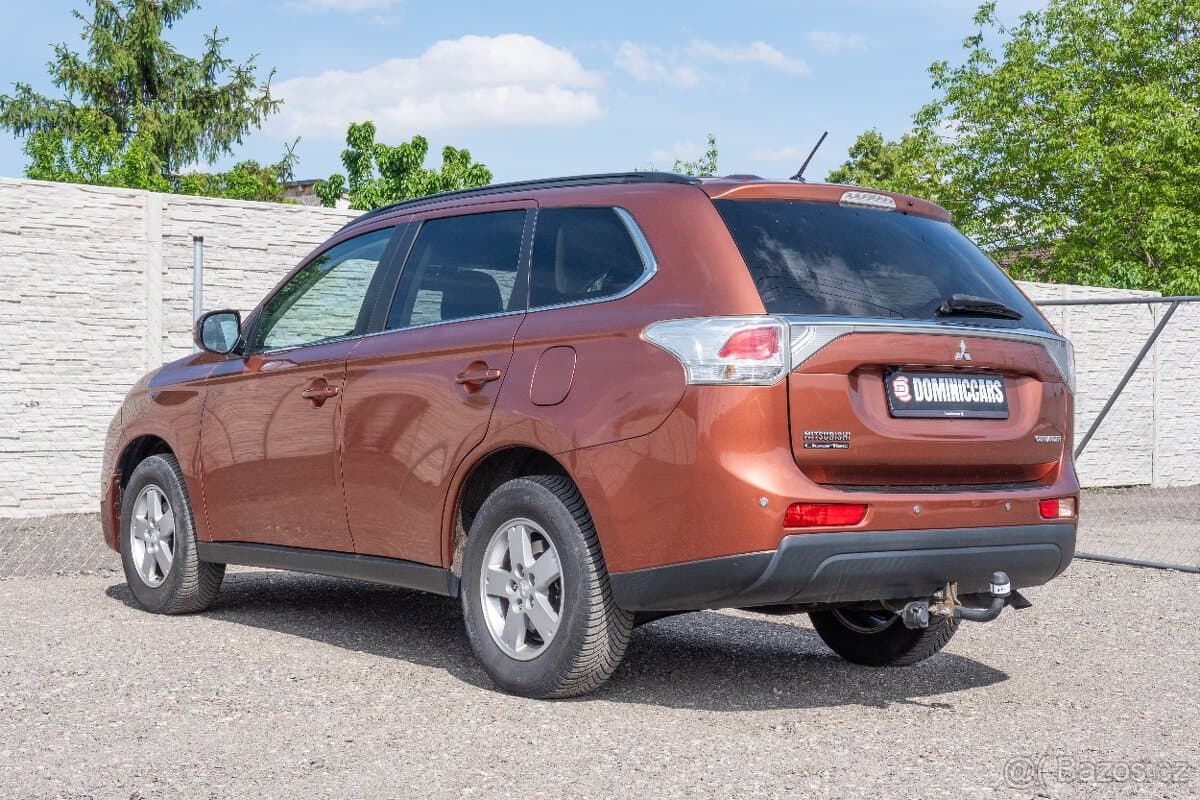 2013 Mitsubishi OUTLANDER - 6