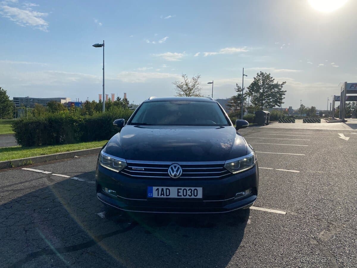 Volkswagen PASSAT - 6