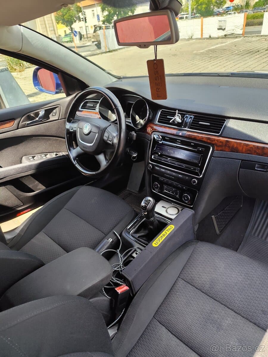 2010 Škoda SUPERB - 6