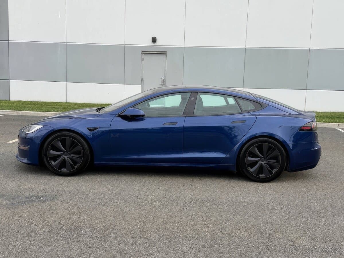 2022 Tesla MODEL S - 6