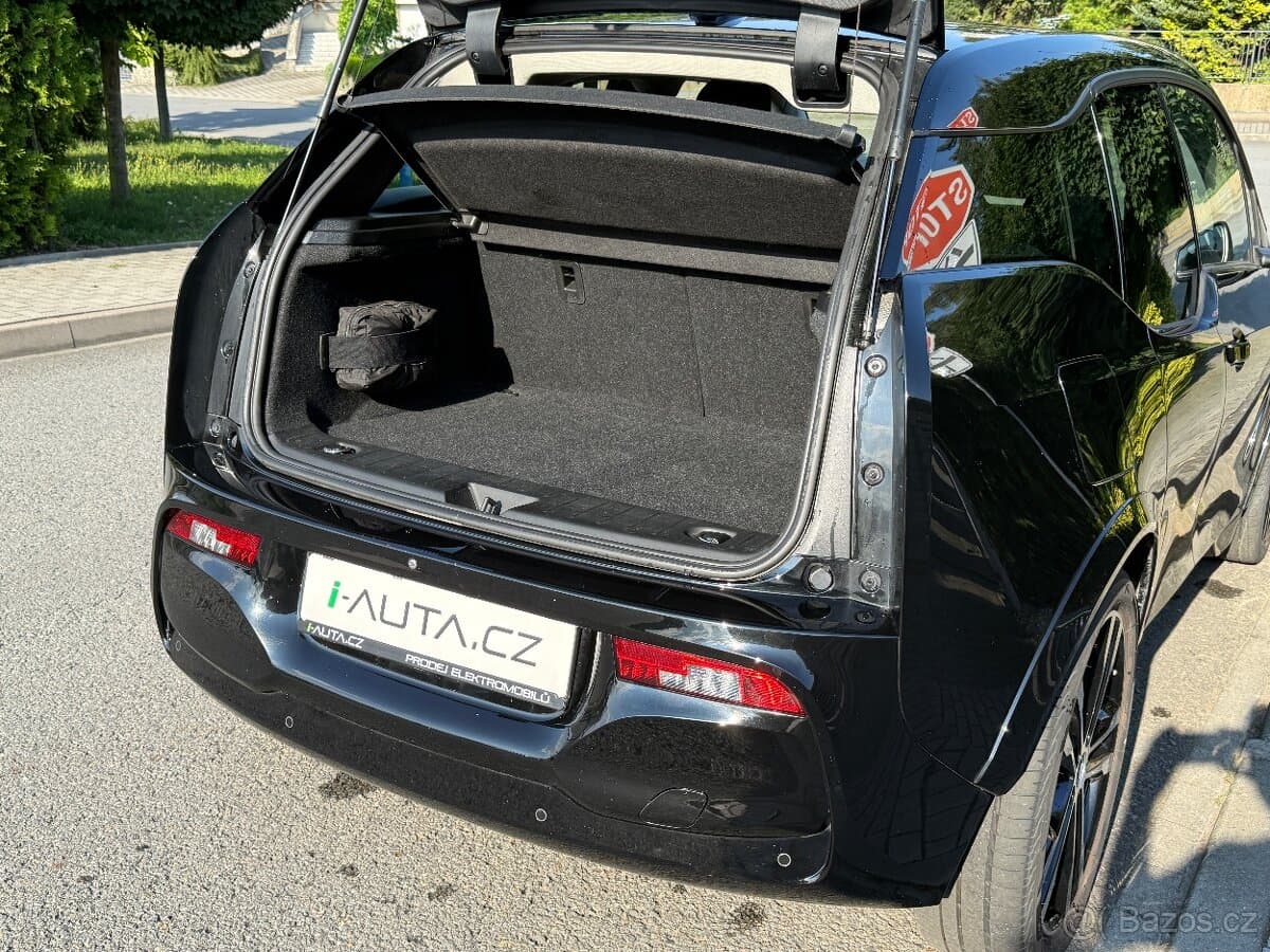 2021 BMW i3 - 6