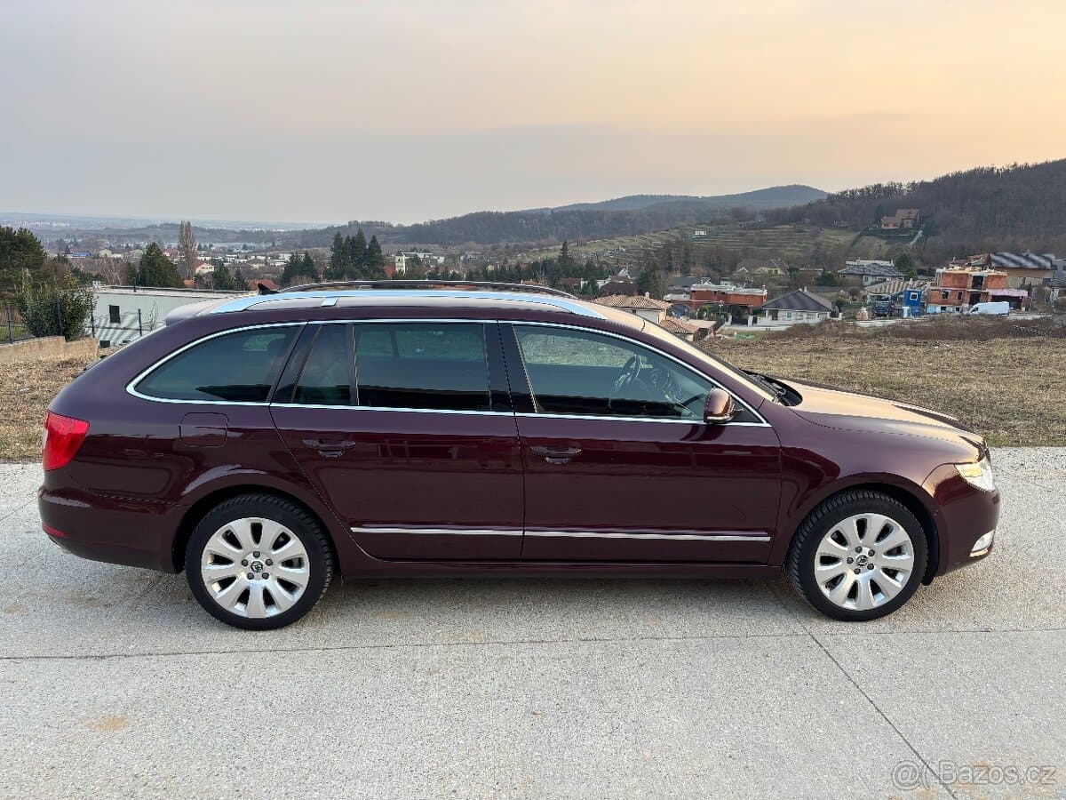 2010 Škoda SUPERB - 6