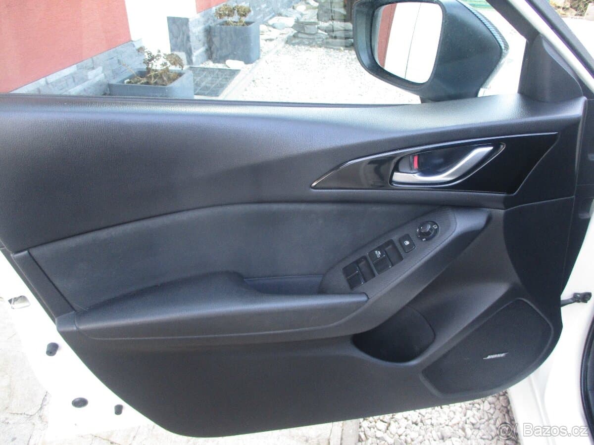 2016 Mazda 3 - 6