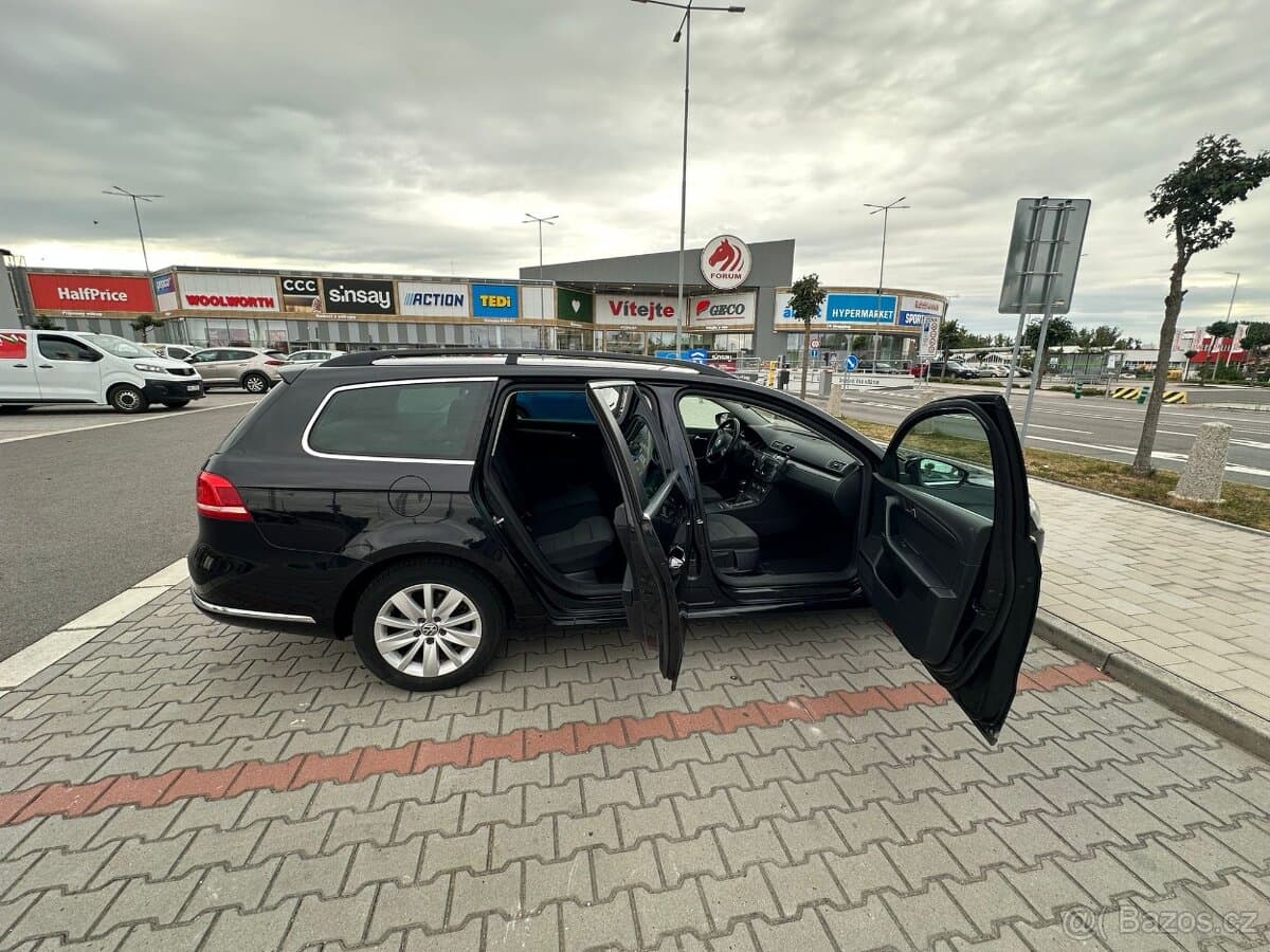 2013 Volkswagen PASSAT - 6