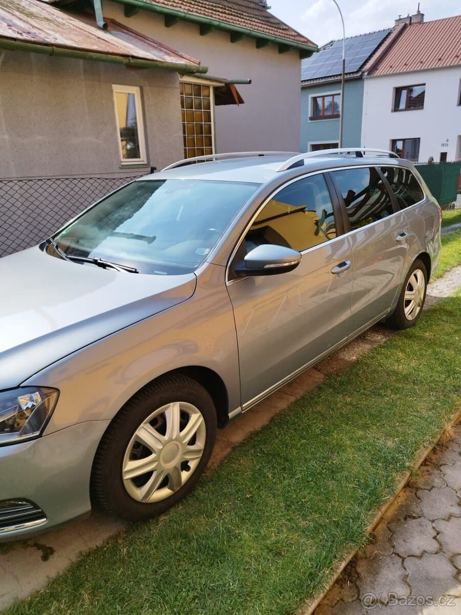 2013 Volkswagen PASSAT - 6