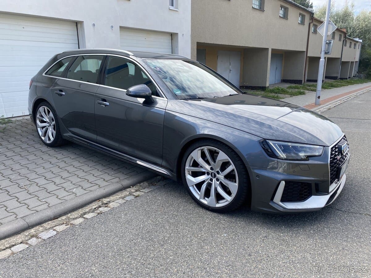 2018 Audi RS4 - 6