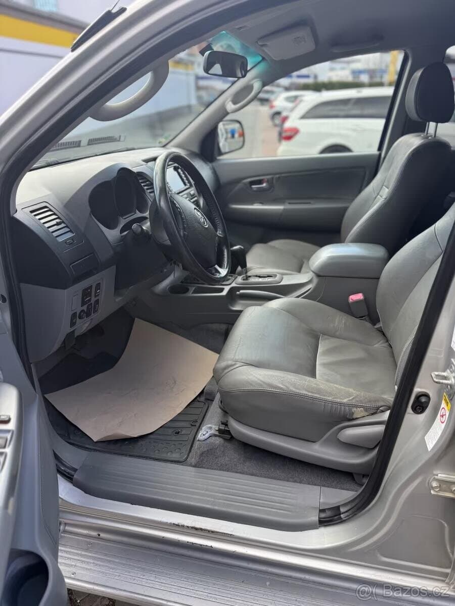 2009 Toyota HILUX - 6
