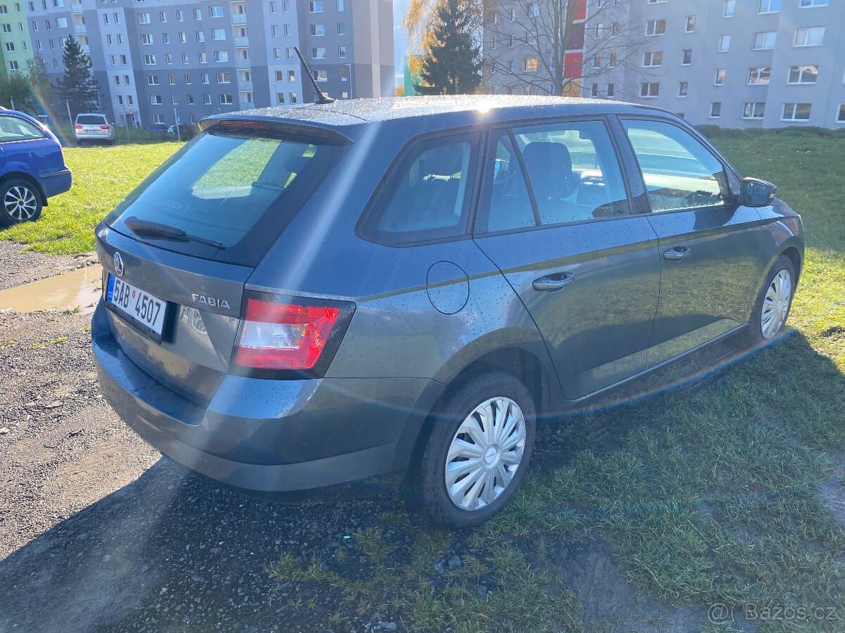 2015 Škoda FABIA - 6