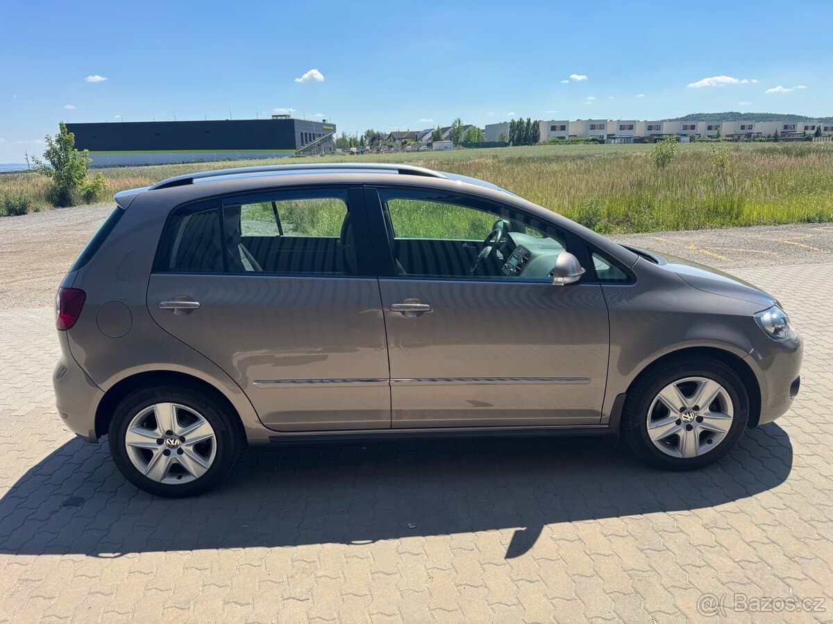 2010 Volkswagen GOLF - 6