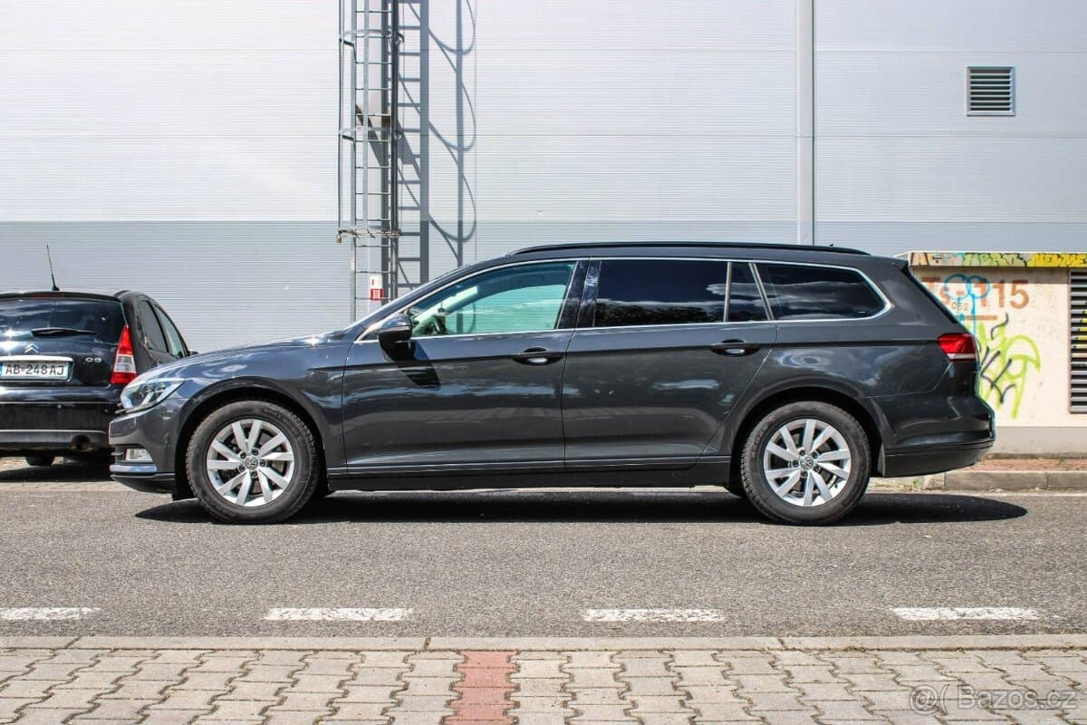 2018 Volkswagen PASSAT - 6