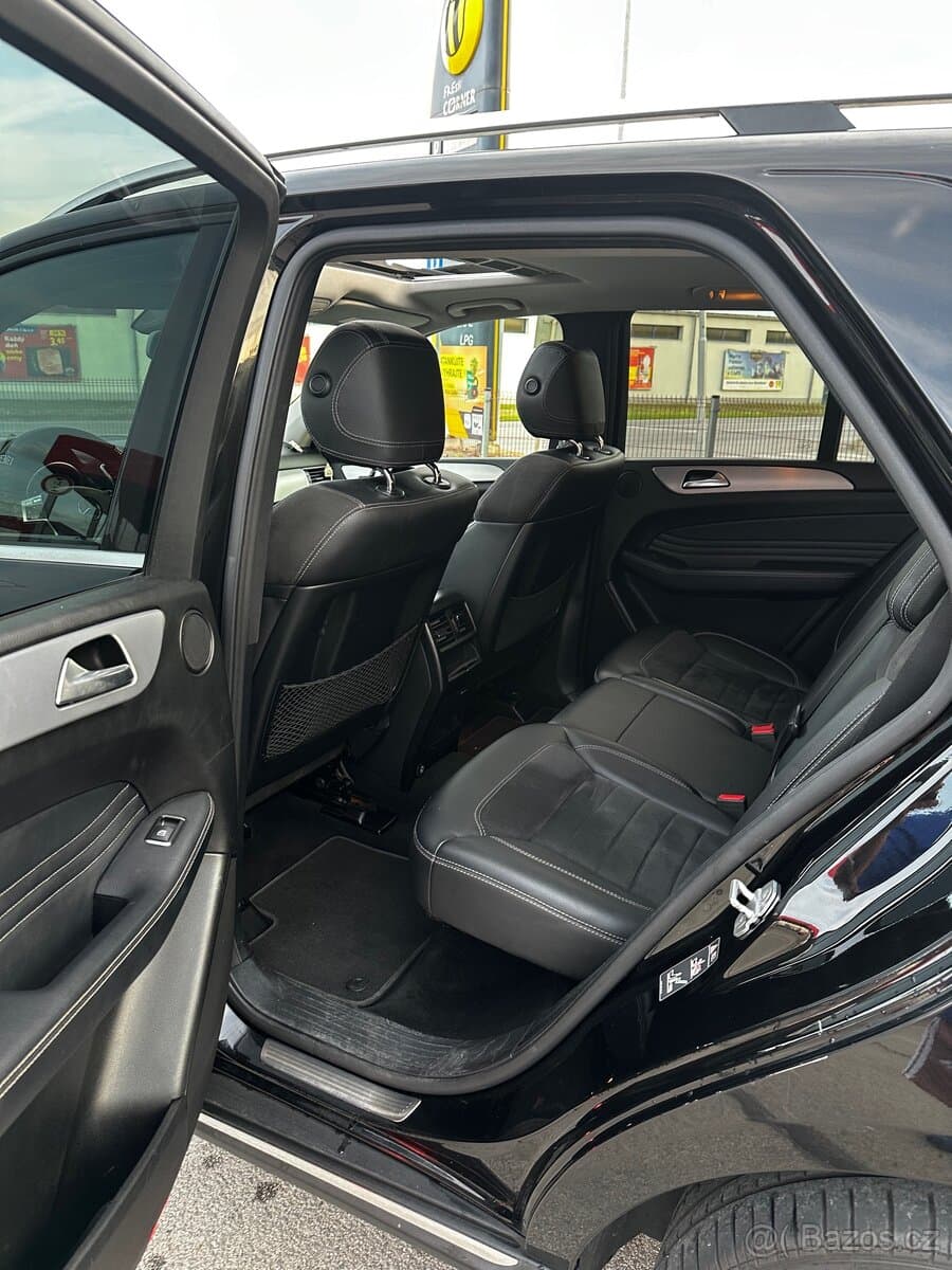 2011 Mercedes-Benz M-CLASS - 6