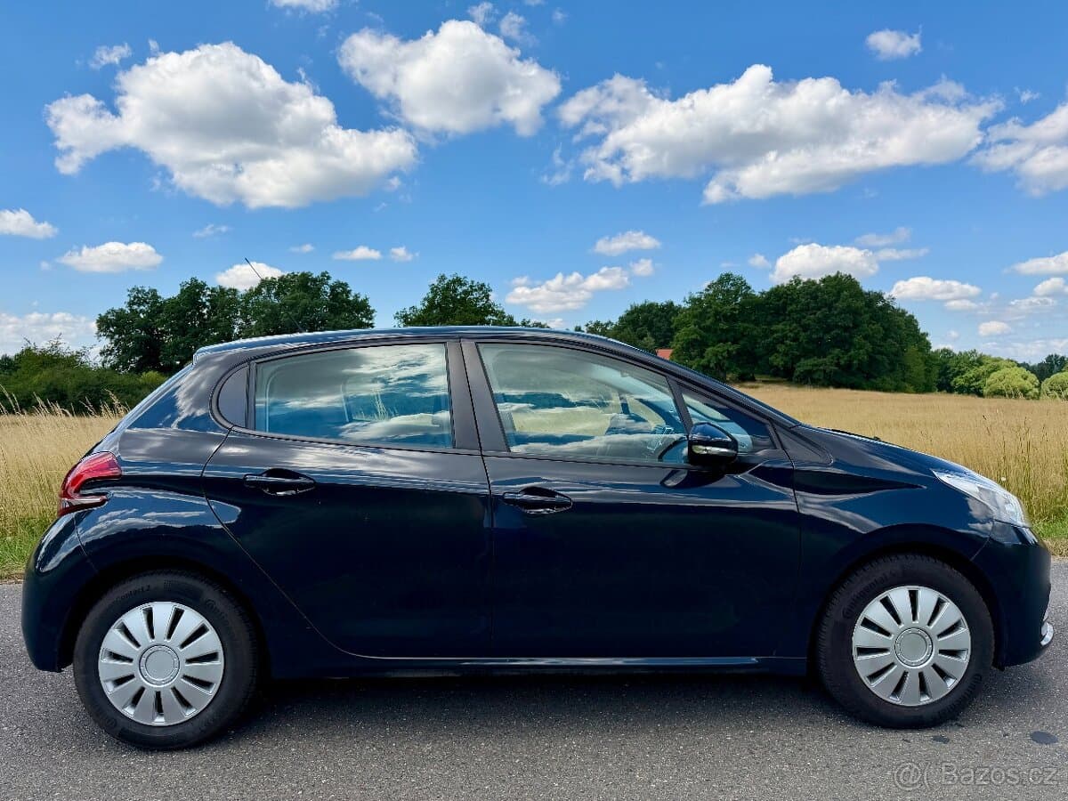 2018 Peugeot 208 - 6
