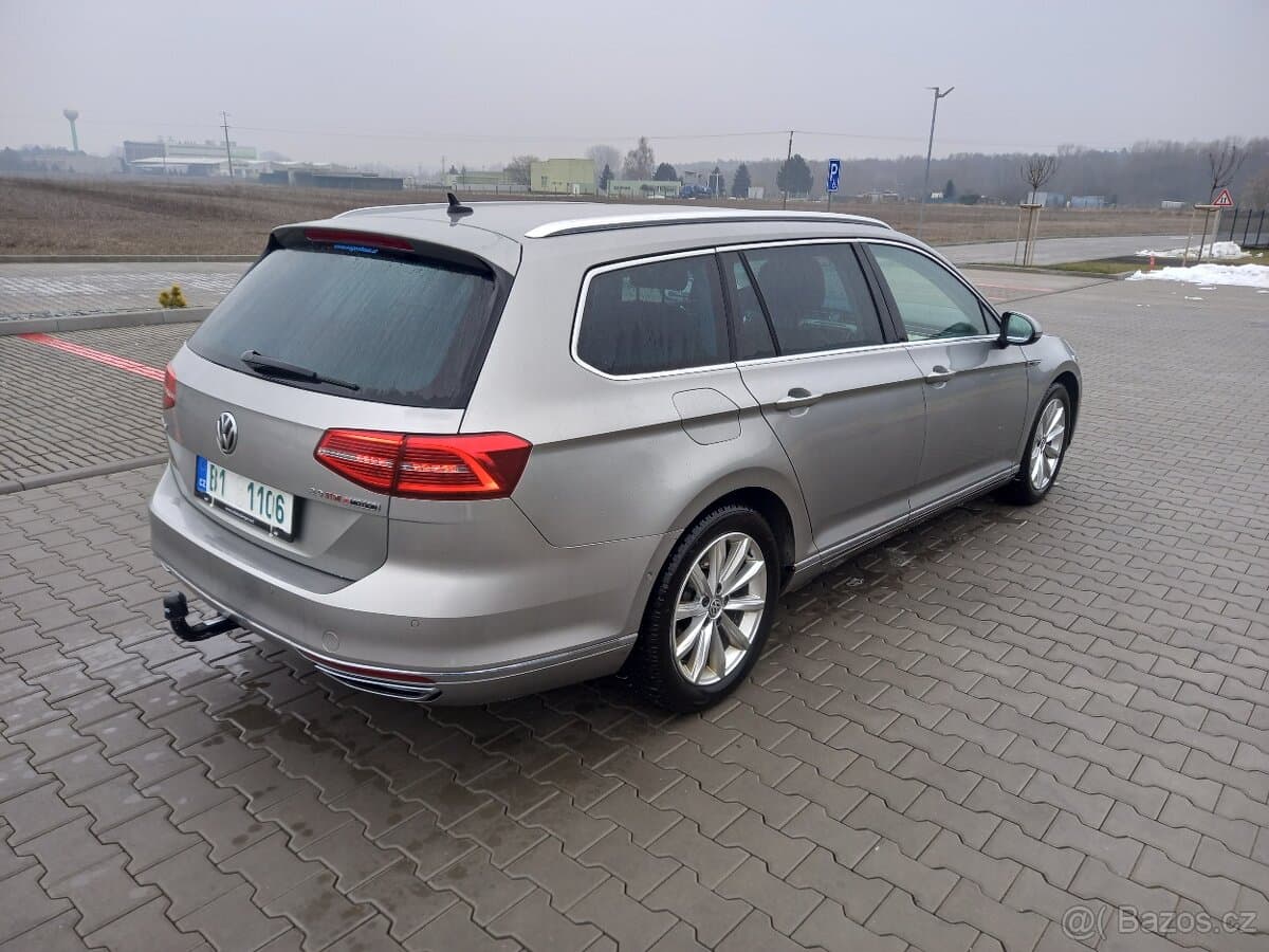 2015 Volkswagen PASSAT - 6