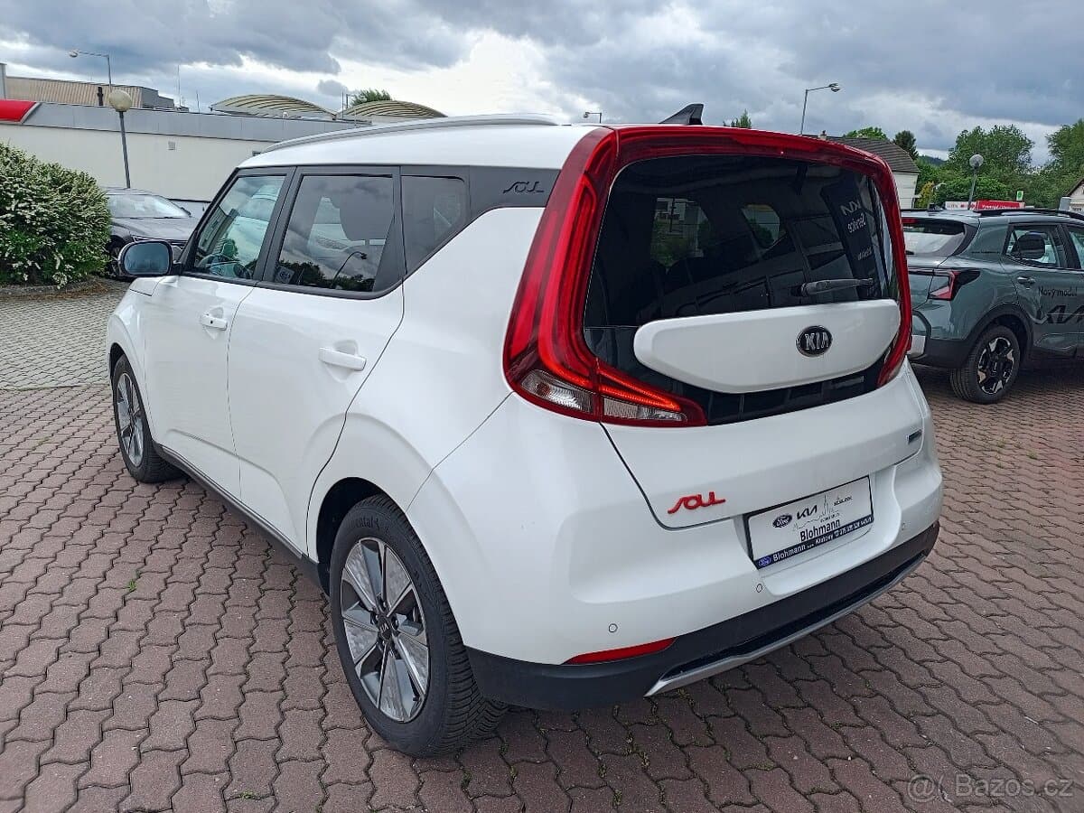 2020 Kia OSTATNÍ - 6