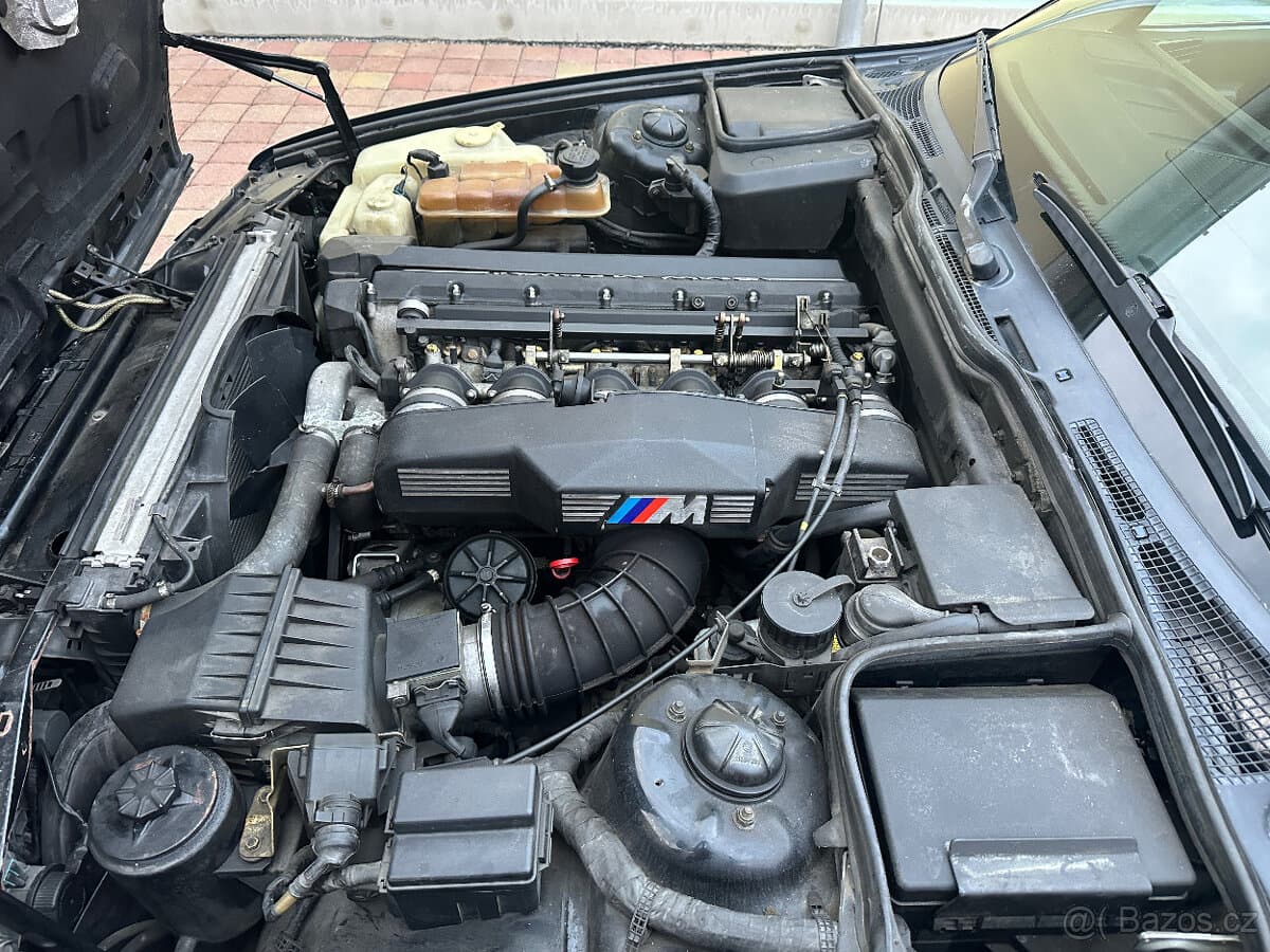 1989 BMW M5 - 6