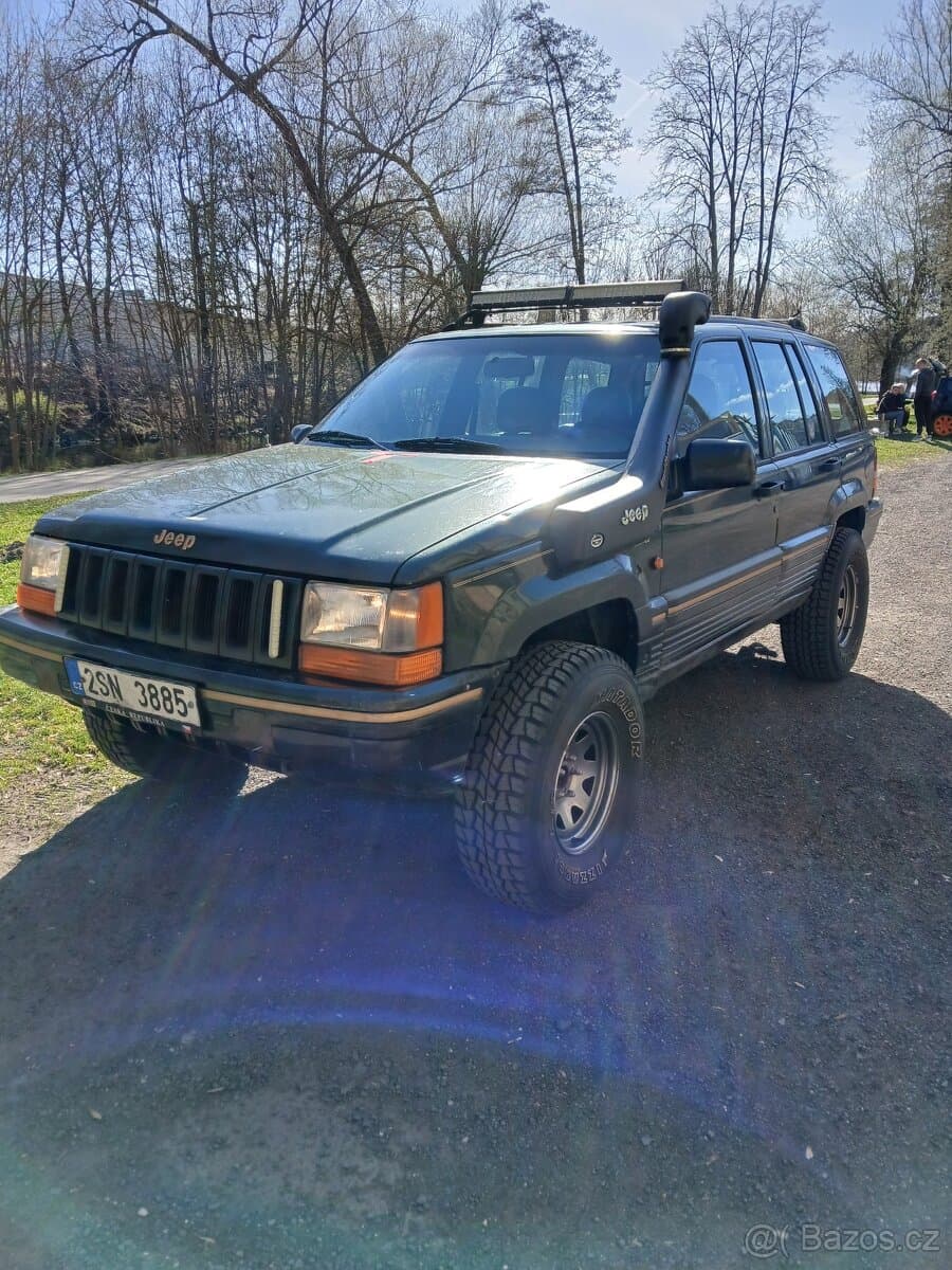 Jeep CHEROKEE - 6