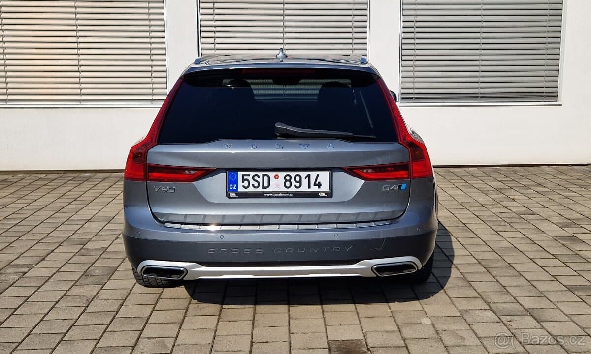 2017 Volvo V90 - 6