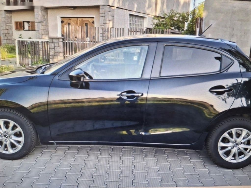 Mazda 2 - 6