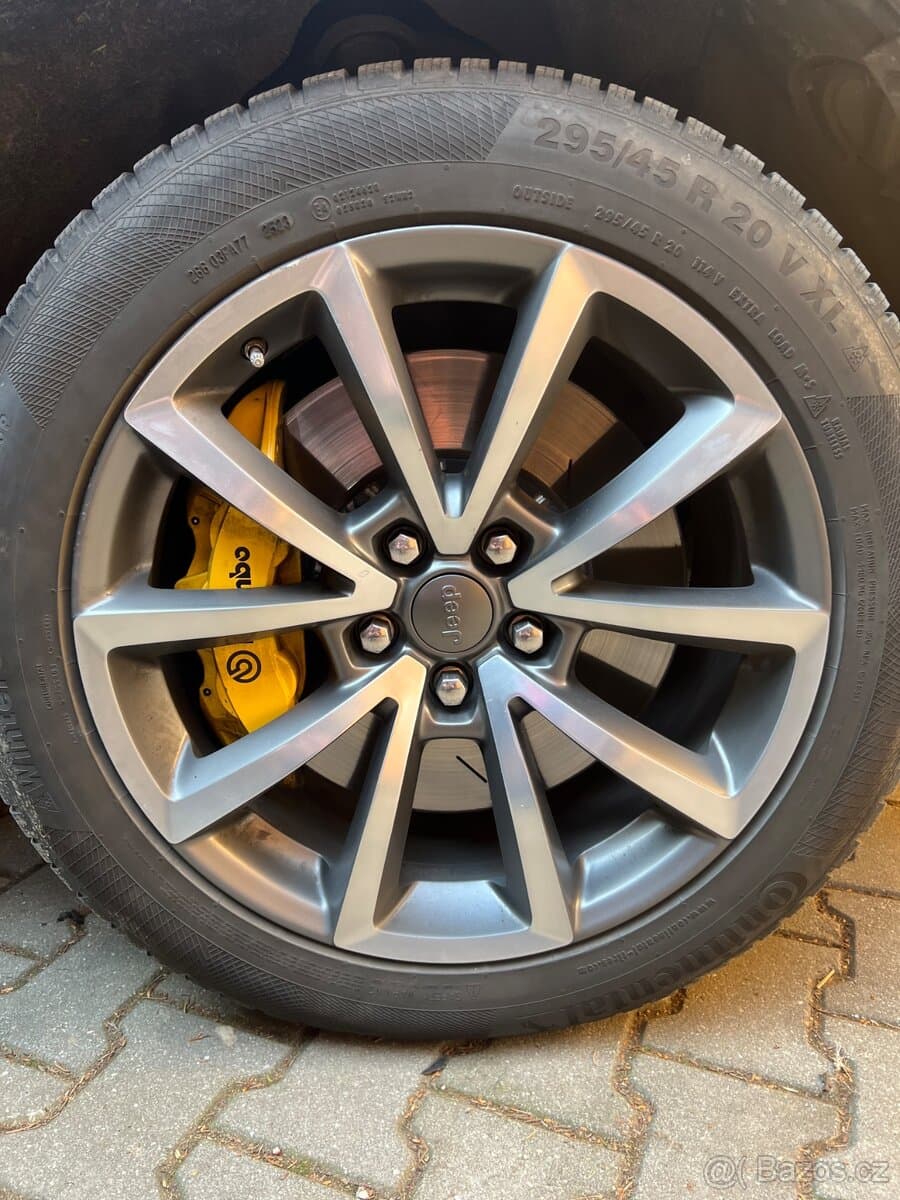 2018 Jeep CHEROKEE - 6