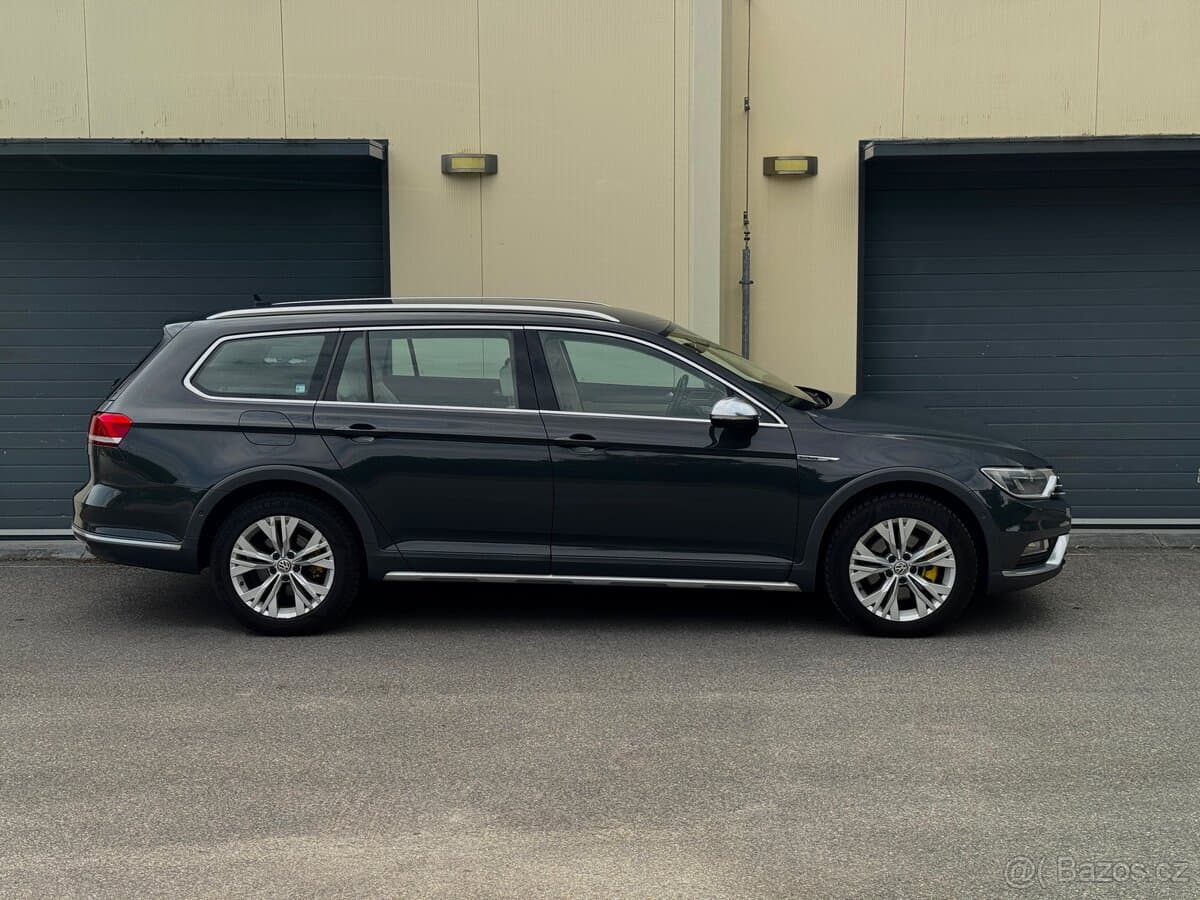 2016 Volkswagen PASSAT - 6