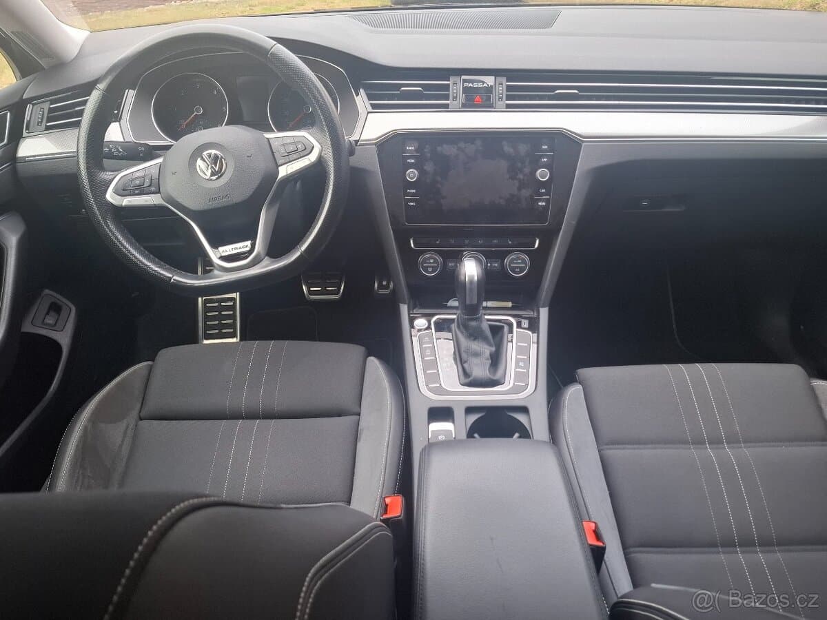 2019 Volkswagen PASSAT - 6