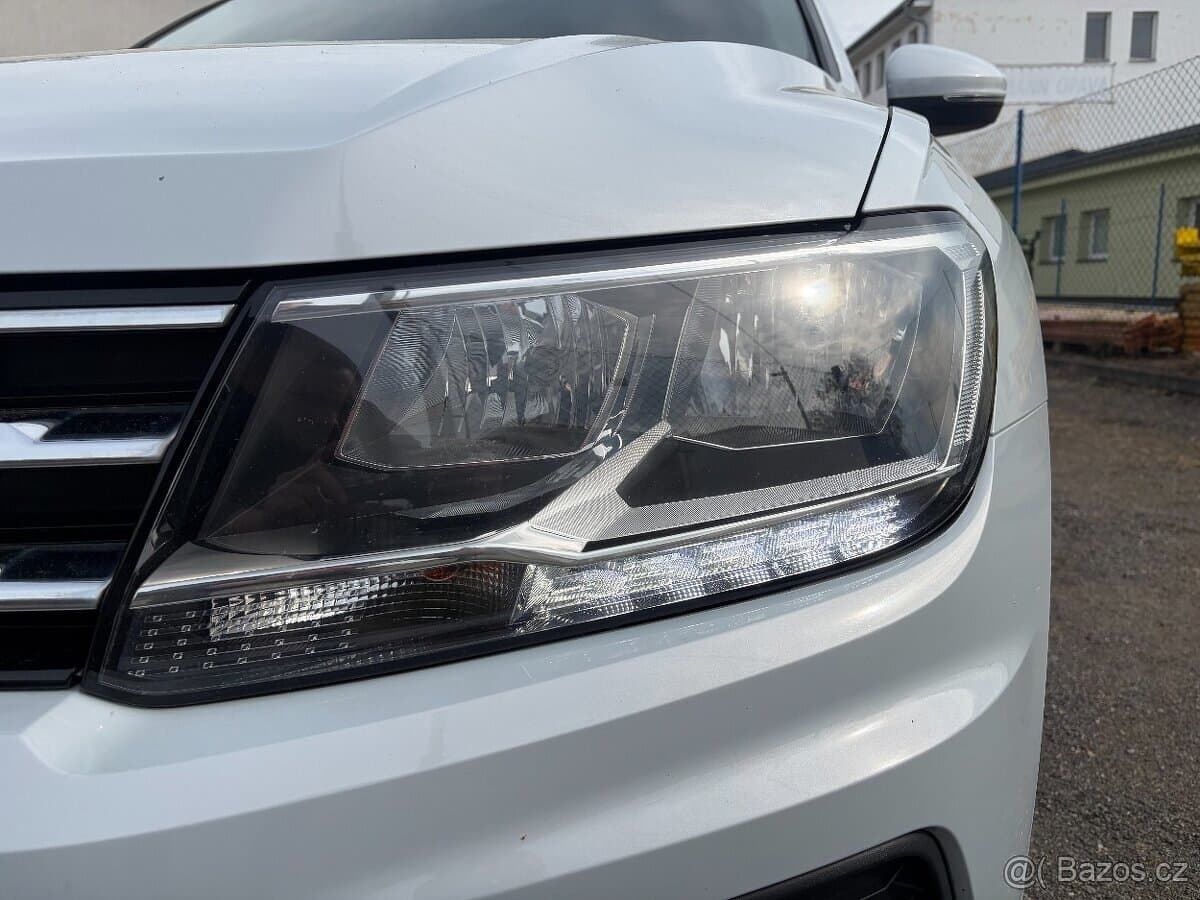 2018 Volkswagen TIGUAN - 6