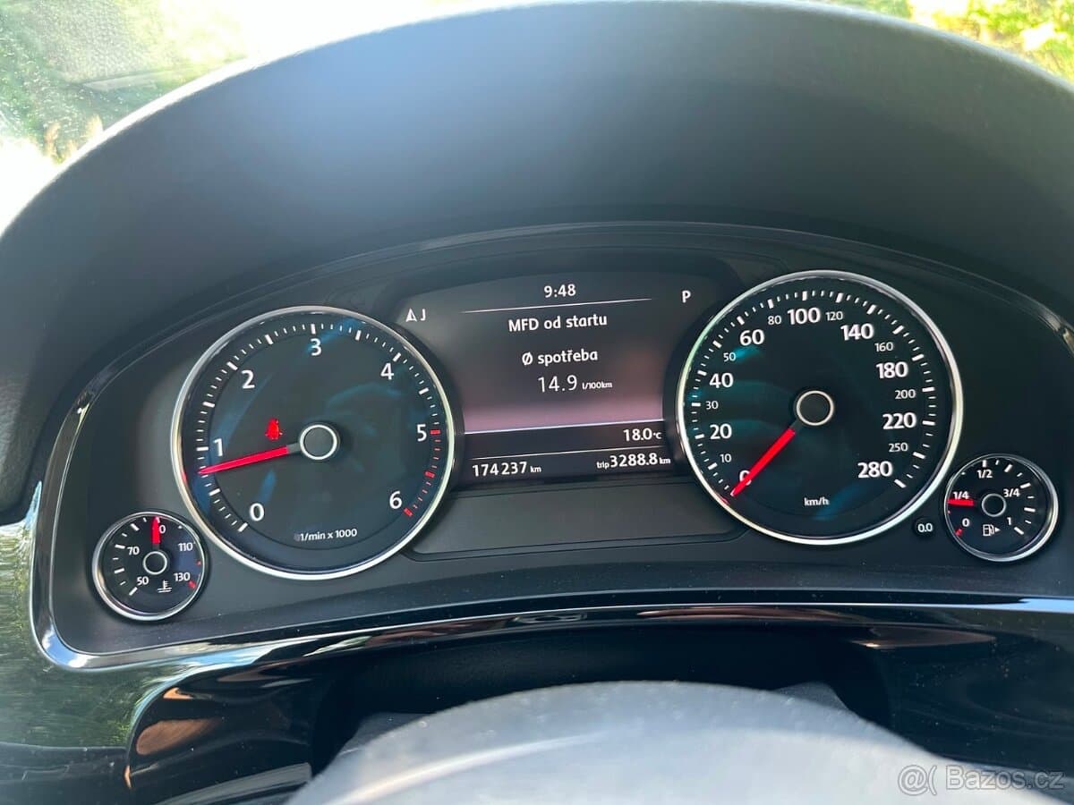 Volkswagen TOUAREG - 6