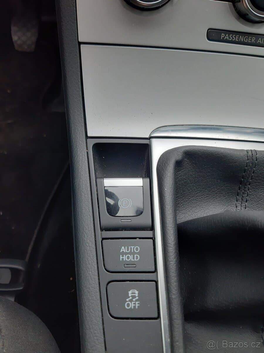 2012 Volkswagen PASSAT - 6