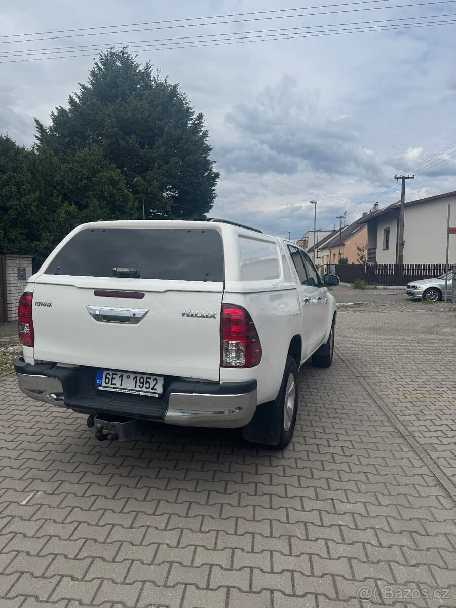 2020 Toyota HILUX - 6