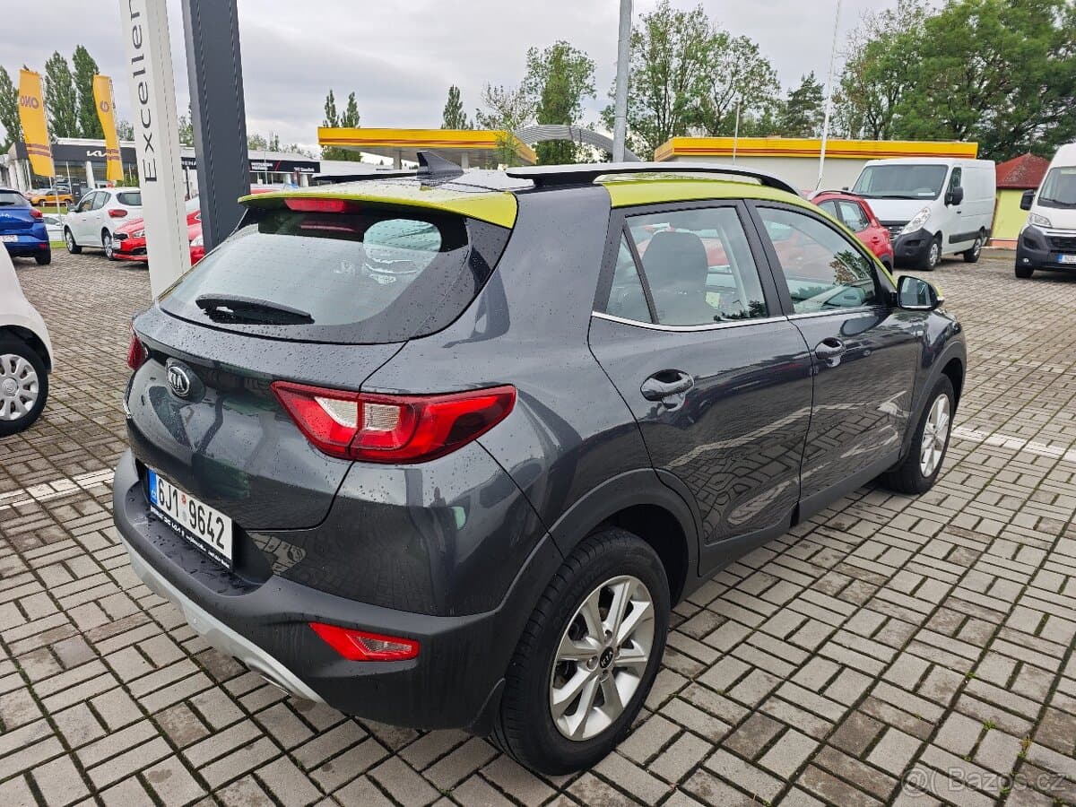 2019 Kia STONIC - 6
