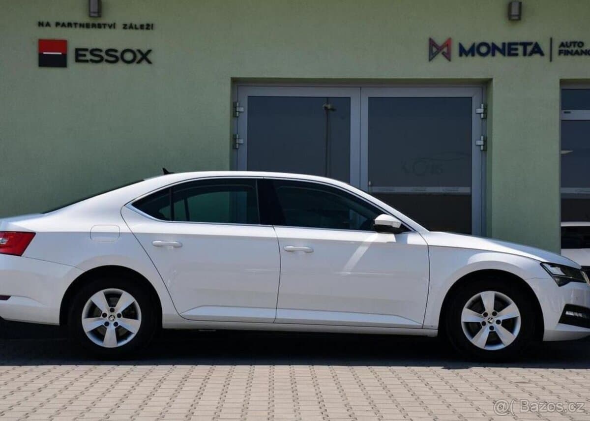2020 Škoda SUPERB - 6