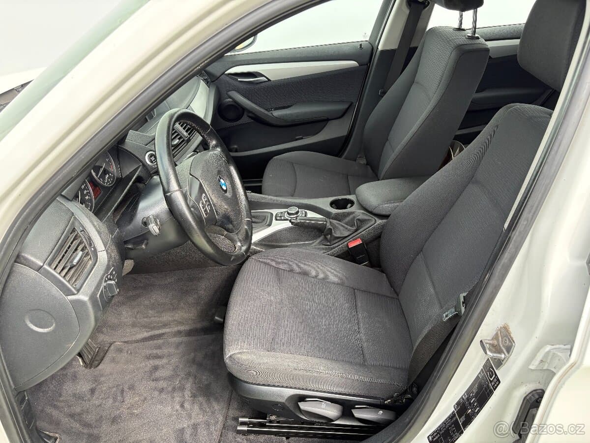 2010 BMW X1 - 6