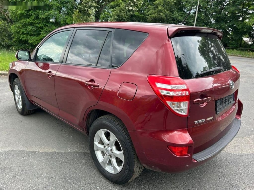 2010 Toyota RAV4 - 6