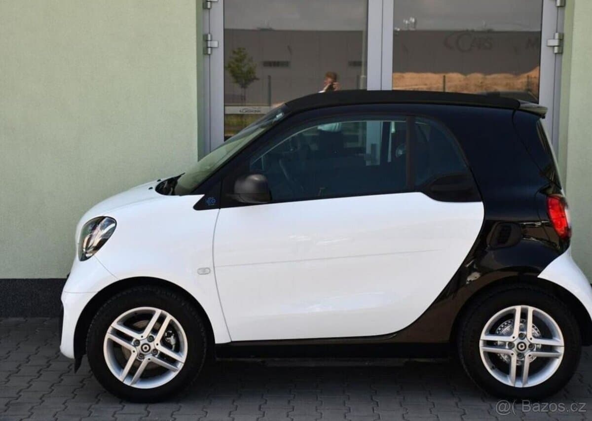 2022 Smart FORTWO - 6