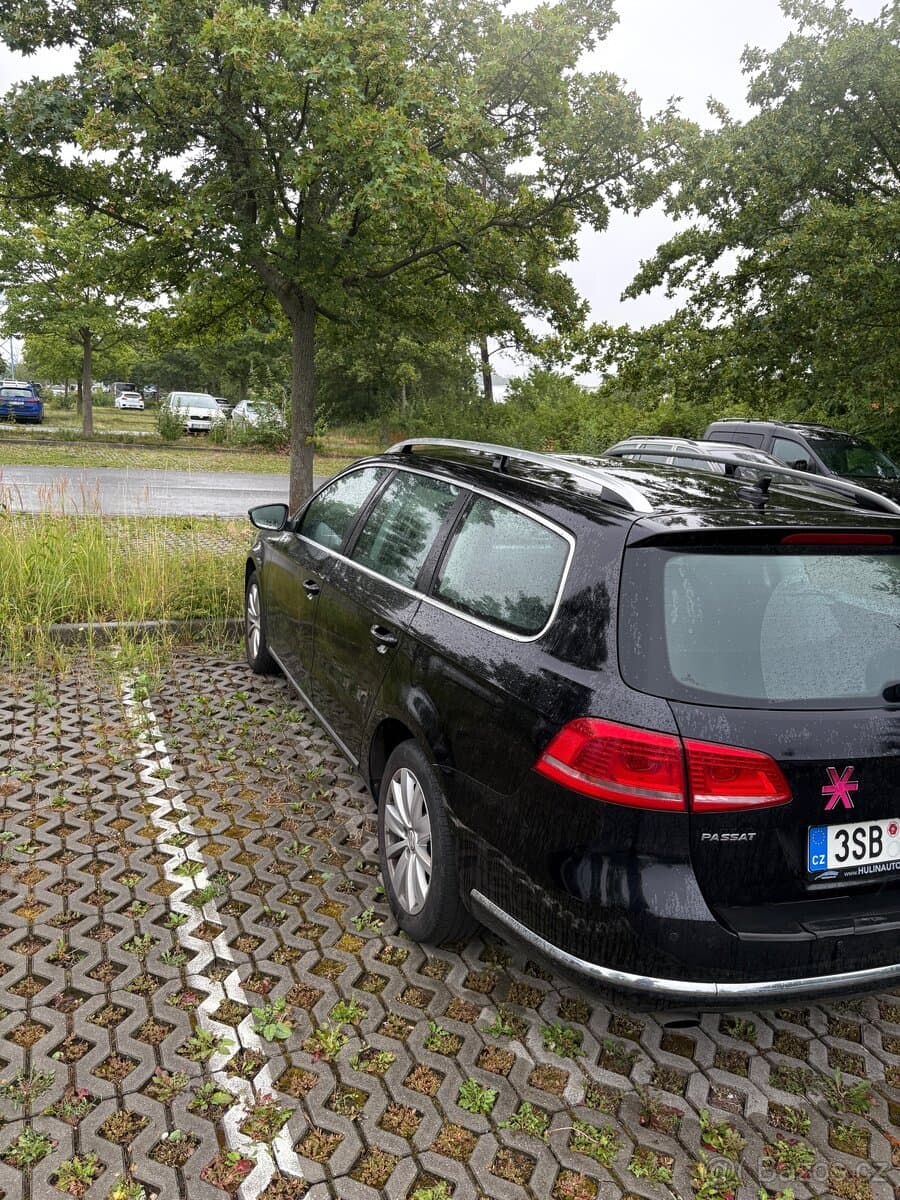 Volkswagen PASSAT - 6