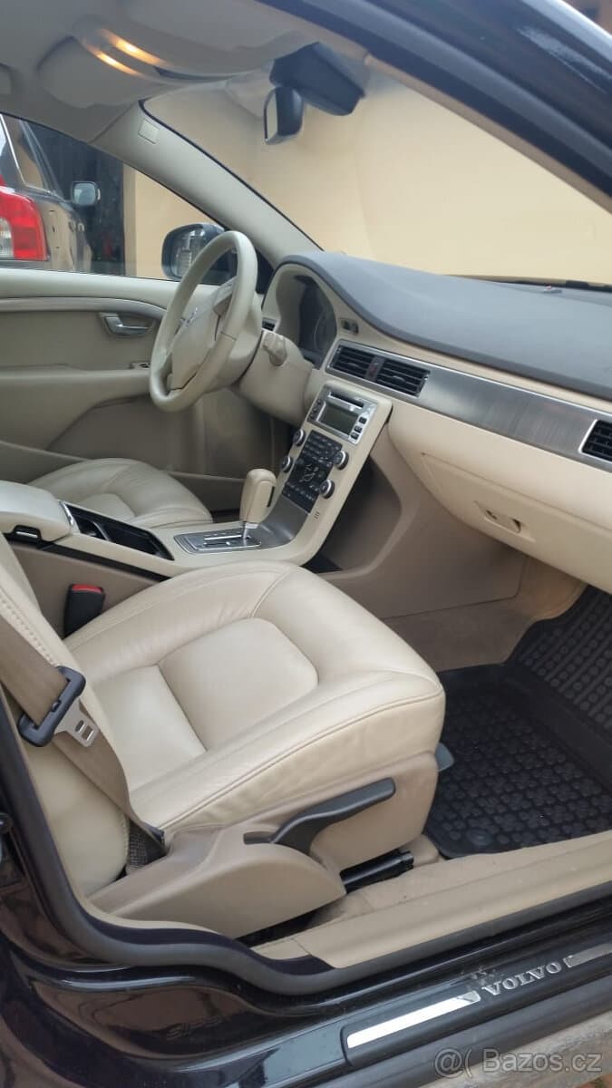 2008 Volvo V70 - 6