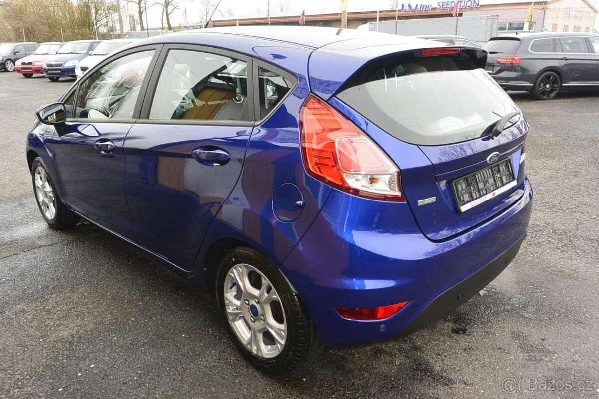 2015 Ford FIESTA - 6