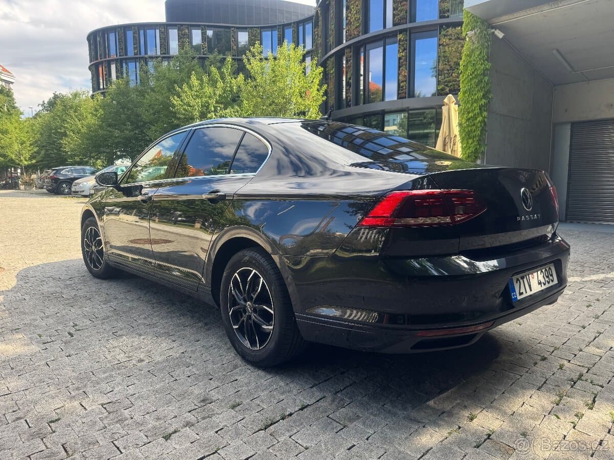 2021 Volkswagen PASSAT - 6
