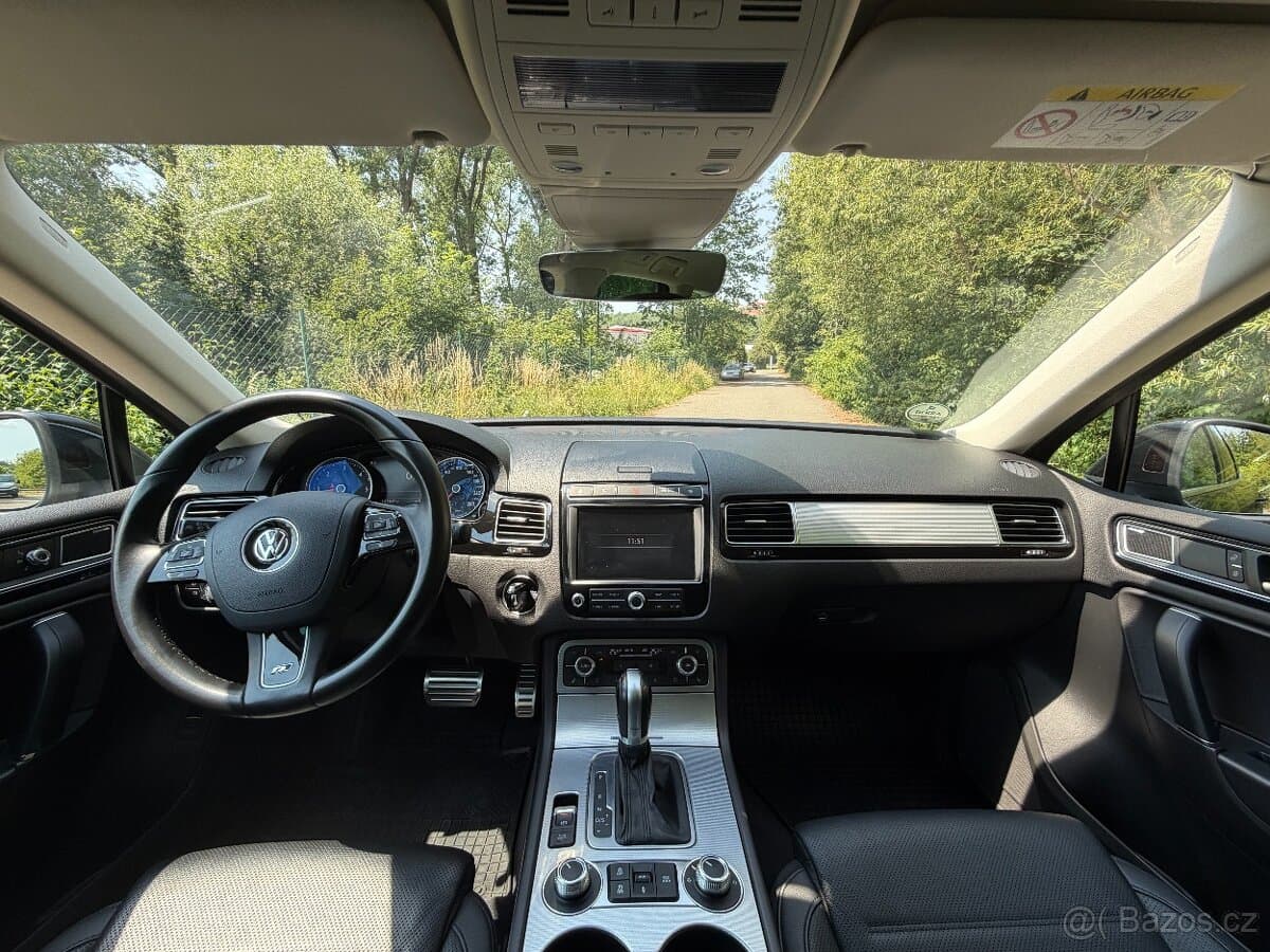 2016 Volkswagen TOUAREG - 6