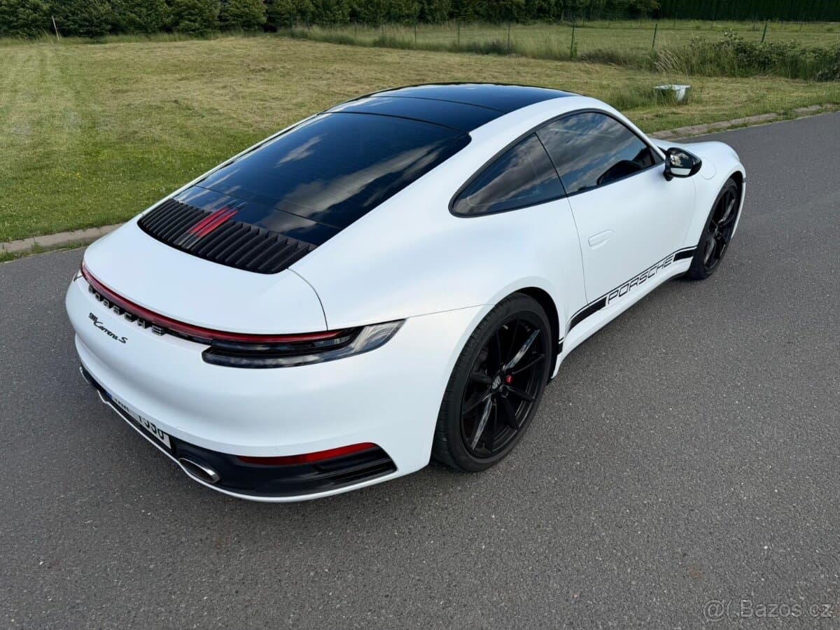 2019 Porsche 911 - 6