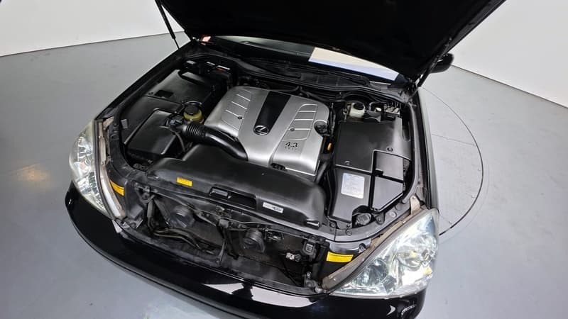 2003 Lexus LS - 6