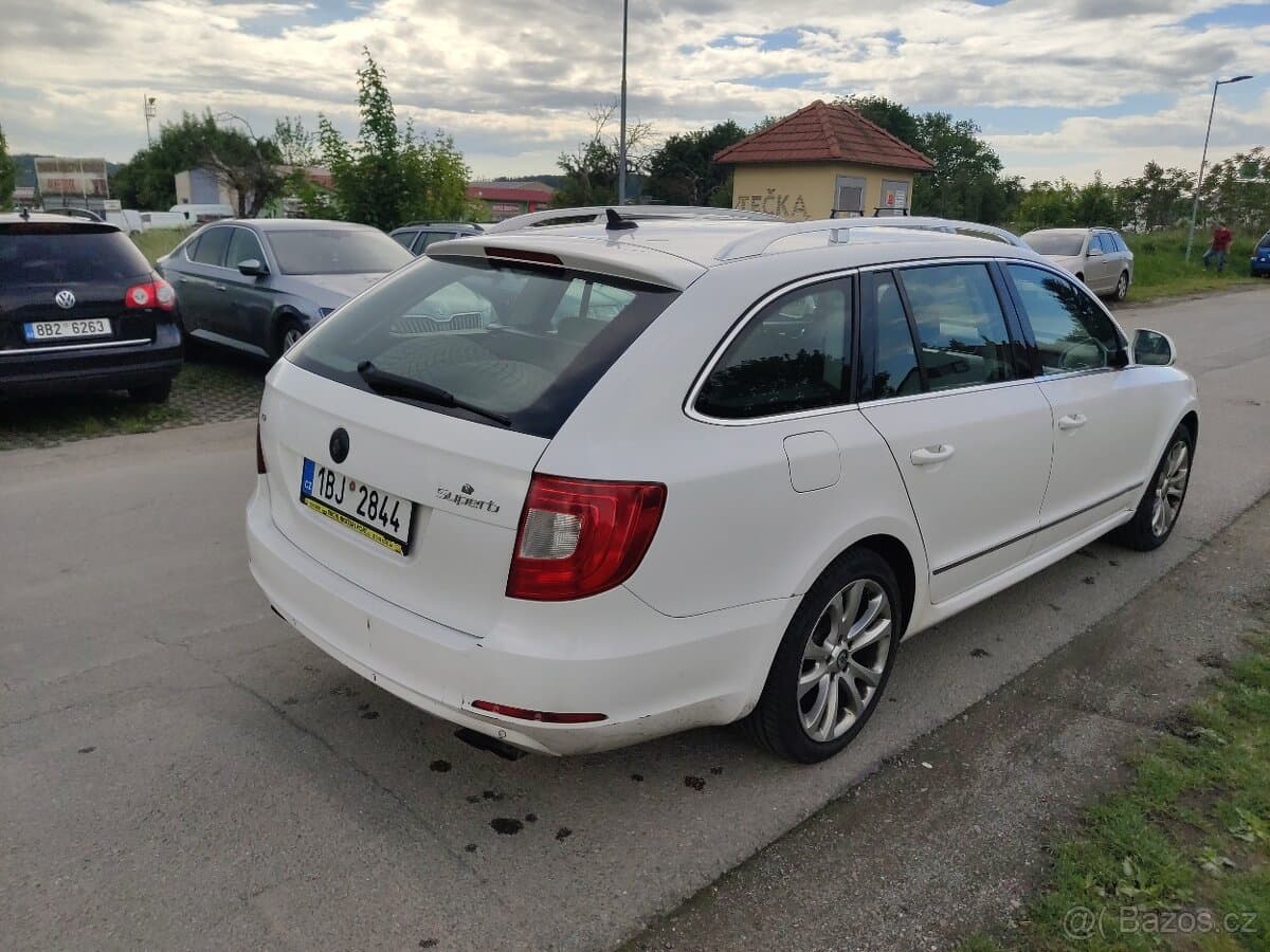 2010 Škoda SUPERB - 6