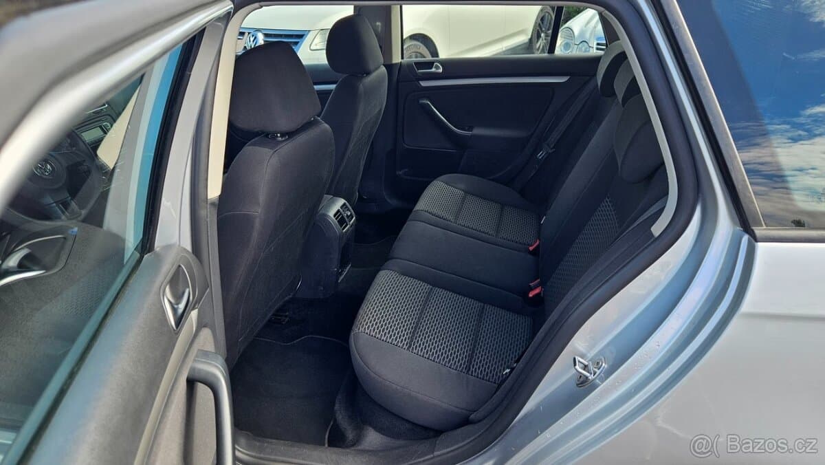 2011 Volkswagen GOLF - 6