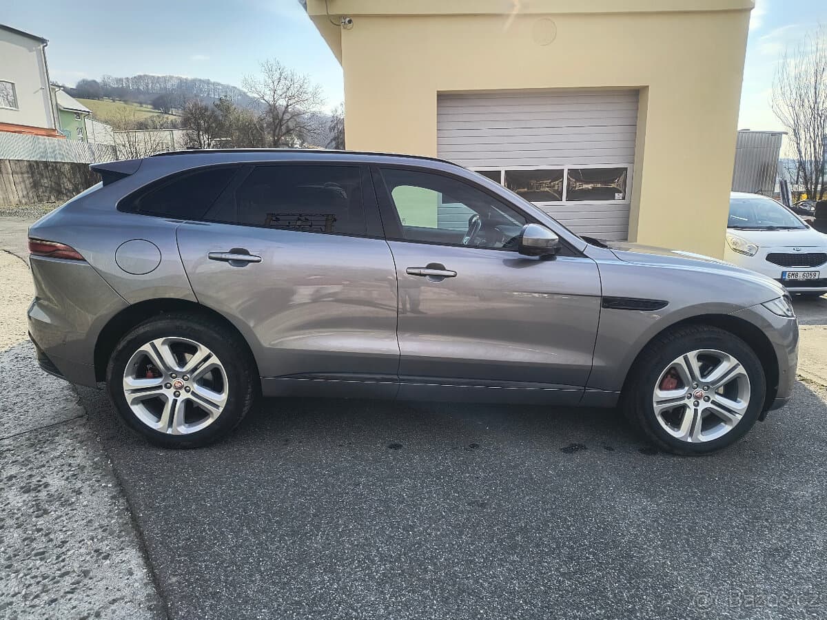 2021 Jaguar F-PACE - 6