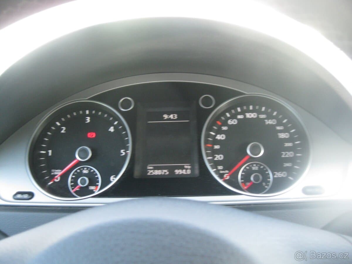 2013 Volkswagen PASSAT - 6