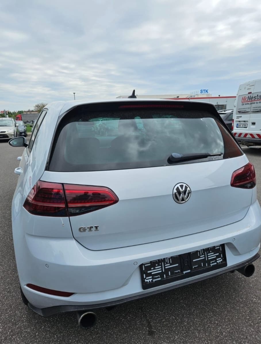 2019 Volkswagen GOLF - 6