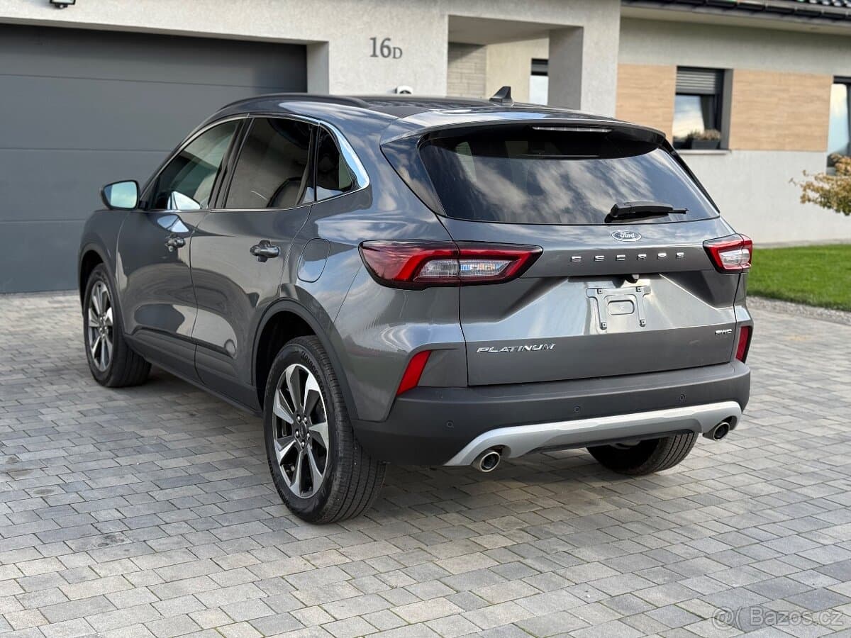 2023 Ford KUGA - 6